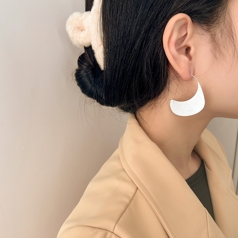 Orecchini a Cerchio Grandi Esa - Statement Earrings Oversized recensione e prezzo