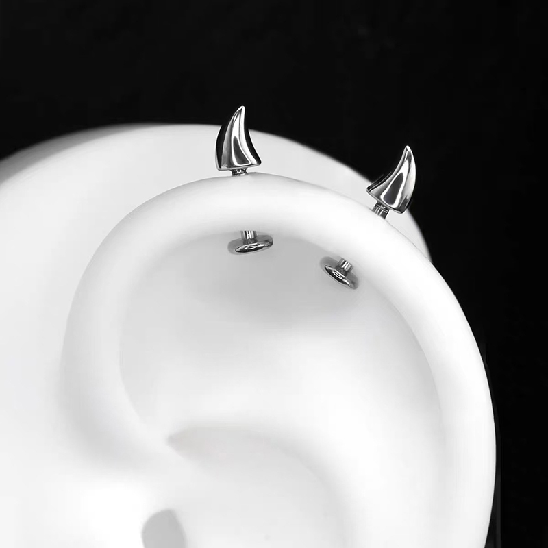 Orecchino piercing a forma di  - Women'S Accessories Jewelry Sale recensione e prezzo